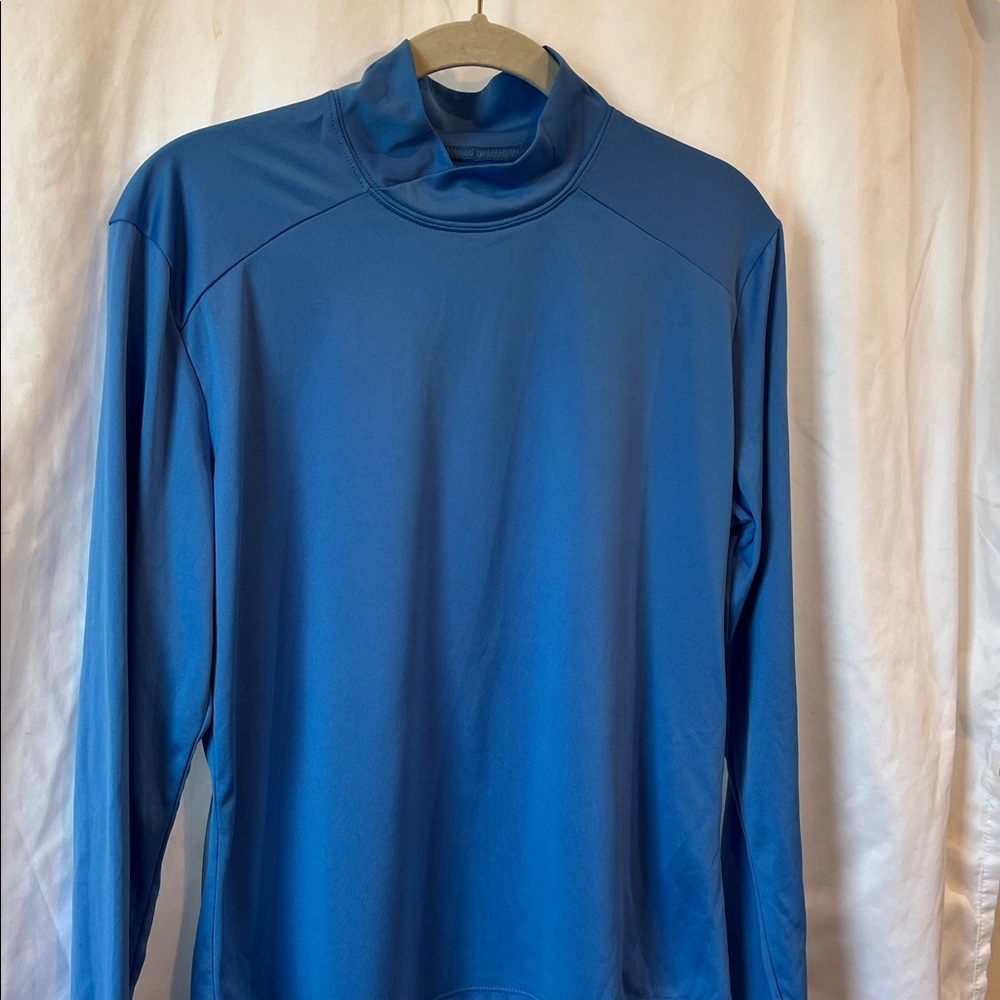 Patagonia Women’s Sky Blue Long Sleeve Tee with Mock Neck   Size L